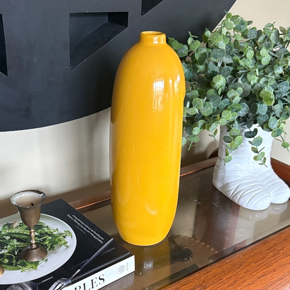 Modern Yellow Abstract Ceramic Head Vase, Glossy Decor, Abstract Art - Picture 7 of 7